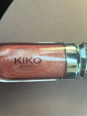 Kiko Shimmery Coral-Orange Lip Gloss